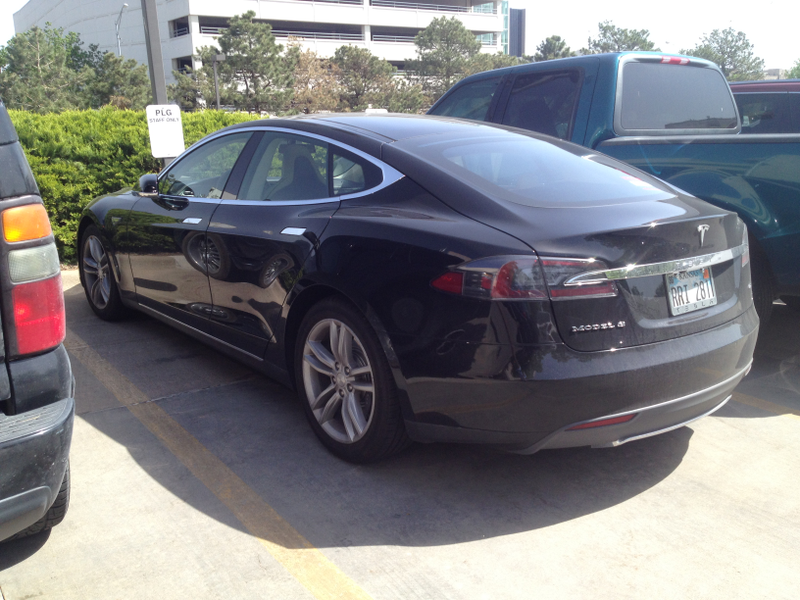 Illustration for article titled Teslas in Wichita!